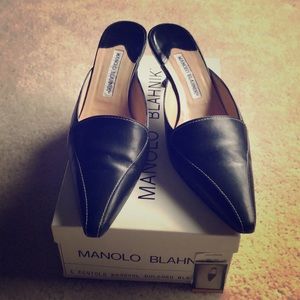 Manolo Blahnik black leather mules